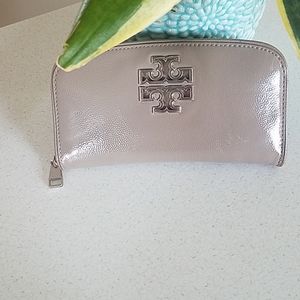 Tory burch wallet